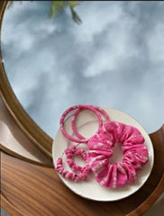 A Pink bloom accessory set