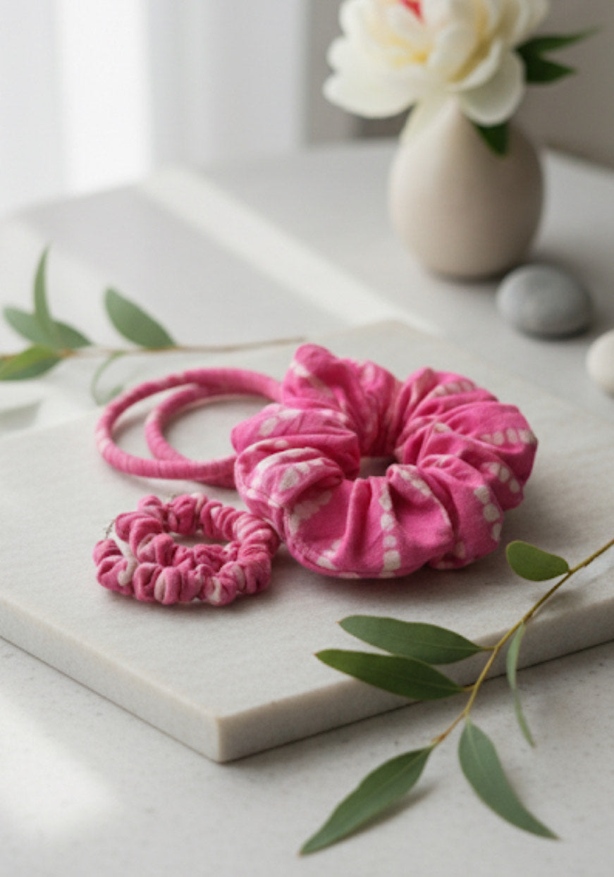 A Pink bloom accessory set