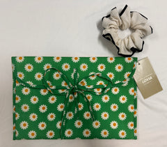 Daisy Day Pouch